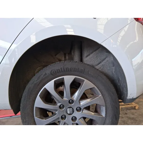 Plastico Pase Rueda Tras. Izq. para Seat Leon (5F1)