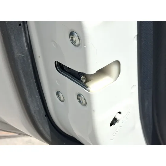 Cerradura Puerta Trasera Izquierda para Mitsubishi Outlander Ii Van (Cw_W)