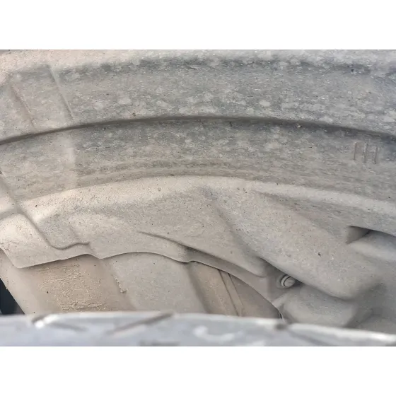 Plastico Pase Rueda Del. Dch. para Mitsubishi Outlander Ii Van (Cw_W)