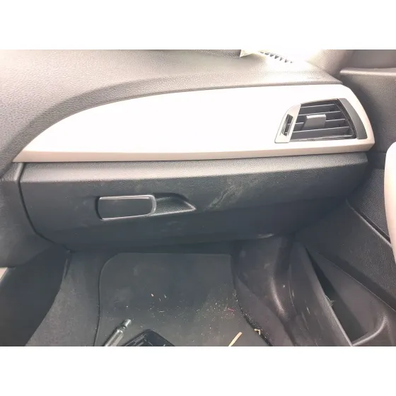 Guantera para Bmw 1 (F21)