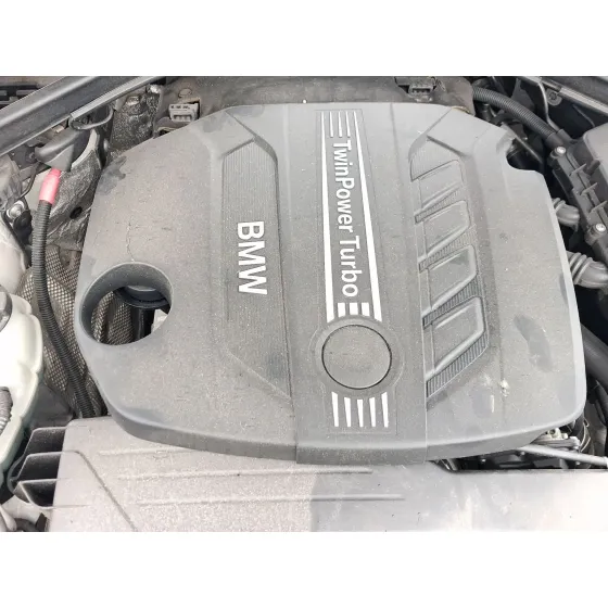 Tapa Motor para Bmw 1 (F21)
