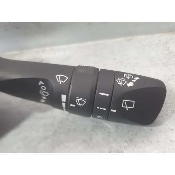 Mando Limpia para Toyota Auris (_E18_)