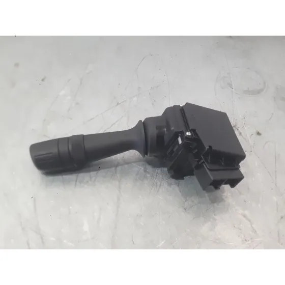 Mando Limpia para Toyota Auris (_E18_)
