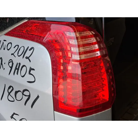 Piloto Trasero Izquierdo para Peugeot 5008 (0U_, 0E_)