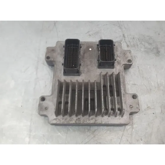 Centralita Motor Uce para Opel Corsa E (X15)