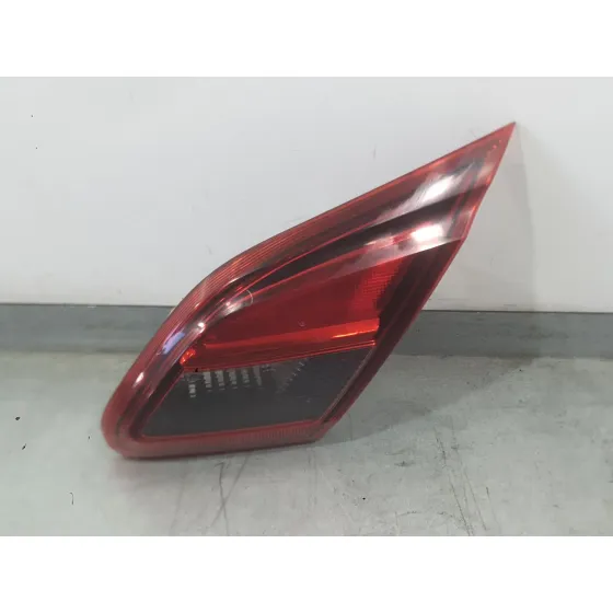 Piloto Trasero Derecho Interior para Opel Corsa E (X15)