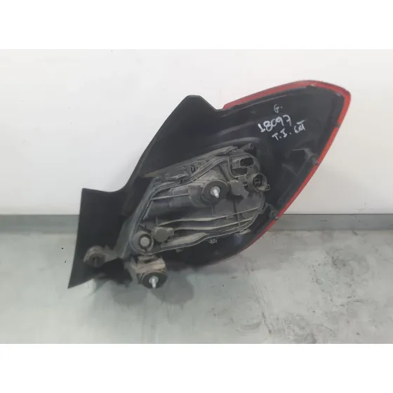 Piloto Trasero Izquierdo Exterior para Opel Corsa E (X15)