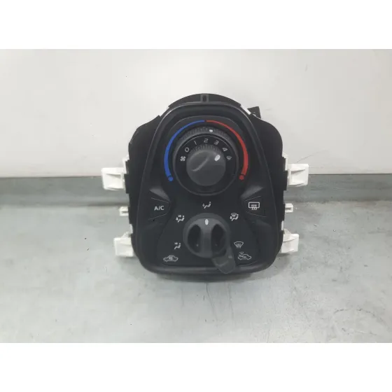 Mando Calefaccion / Aire Acondicionado para Toyota Aygo (_B4_)