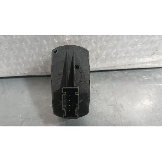 Mando Elevalunas Delantero Izquierdo para Opel Corsa E (X15)