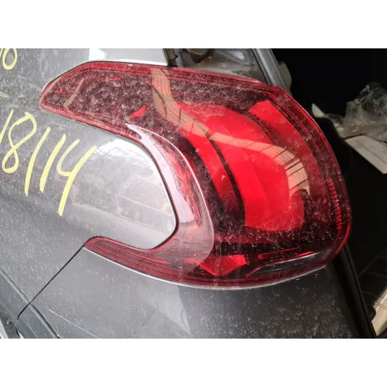 Piloto Trasero Izquierdo Exterior para Peugeot 2008 I (Cu_)