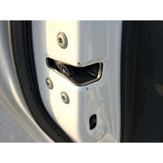 Cerradura Puerta Trasera Izquierda para Toyota Yaris (_P21_, _Pa1_, _Ph1_)