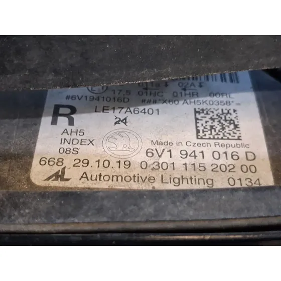 Faro Derecho para Skoda Fabia Iii (Nj3)