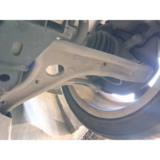Brazo Suspension Inferior Delantero Izquierdo para Mercedes-Benz Clase B Sports Tourer (W246, W242)