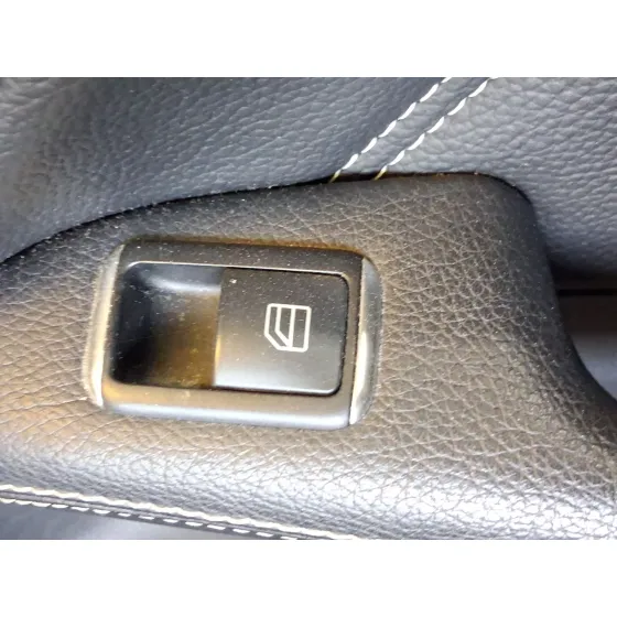 Mando Elevalunas Delantero Derecho para Mercedes-Benz Clase B Sports Tourer (W246, W242)