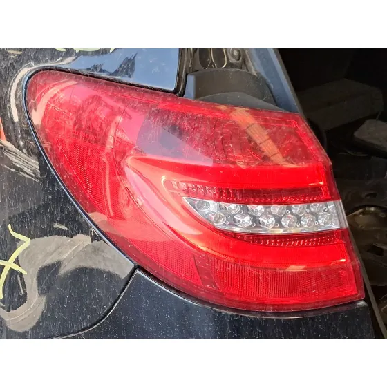 Piloto Trasero Izquierdo Exterior para Mercedes-Benz Clase B Sports Tourer (W246, W242)