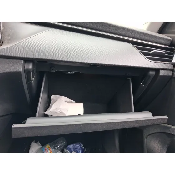Guantera para Skoda Kamiq (Nw4)