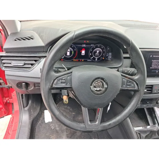 Volante para Skoda Kamiq (Nw4)
