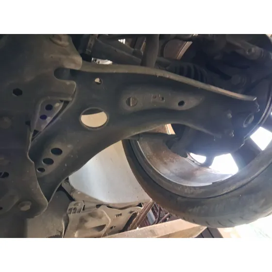 Brazo Suspension Inferior Delantero Izquierdo para Seat Leon (5F1)