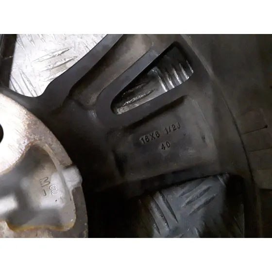 Llanta Aluminio para Nissan Leaf (Ze1)