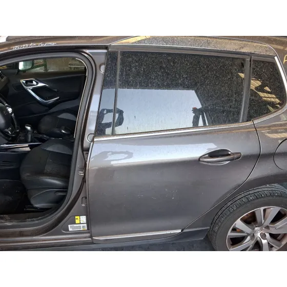 Puerta Trasera Izquierda para Peugeot 2008 I (Cu_)