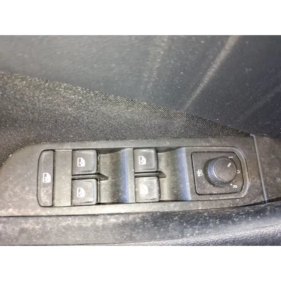 Mando Elevalunas Trasero Izquierdo para Skoda Kamiq (Nw4)
