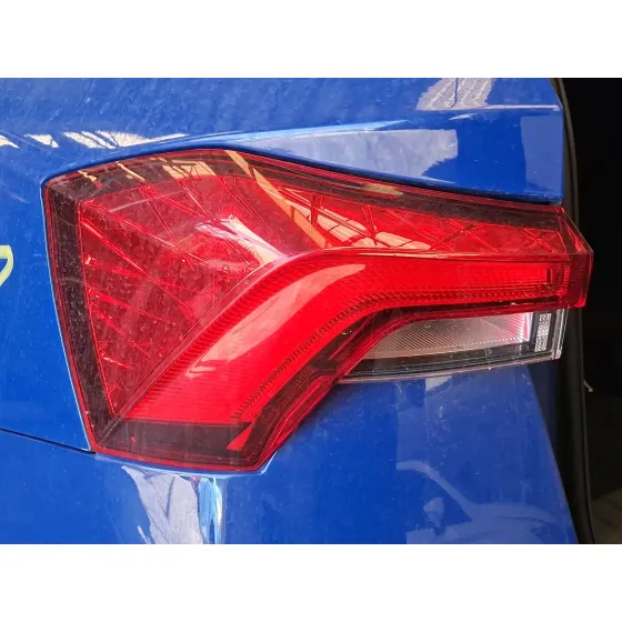 Piloto Trasero Izquierdo Exterior para Skoda Kamiq (Nw4)
