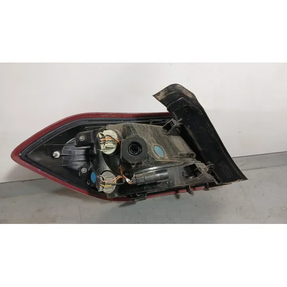 Piloto Trasero Derecho Exterior para Ford Fiesta Vii (Hj, Hf)