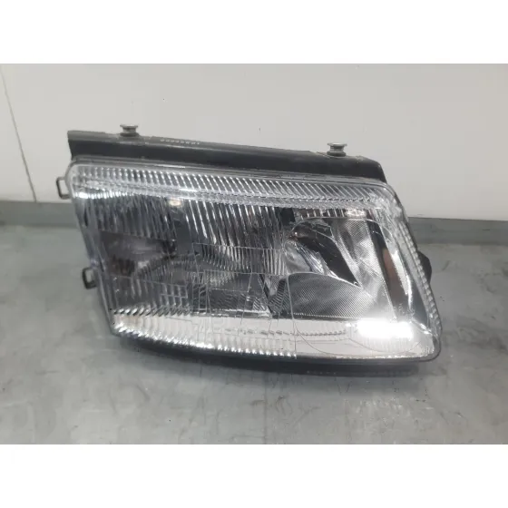 Faro Derecho para Volkswagen Passat B5 (3B2)