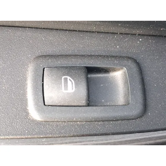 Mando Elevalunas Trasero Izquierdo para Jeep Cherokee (Kl)