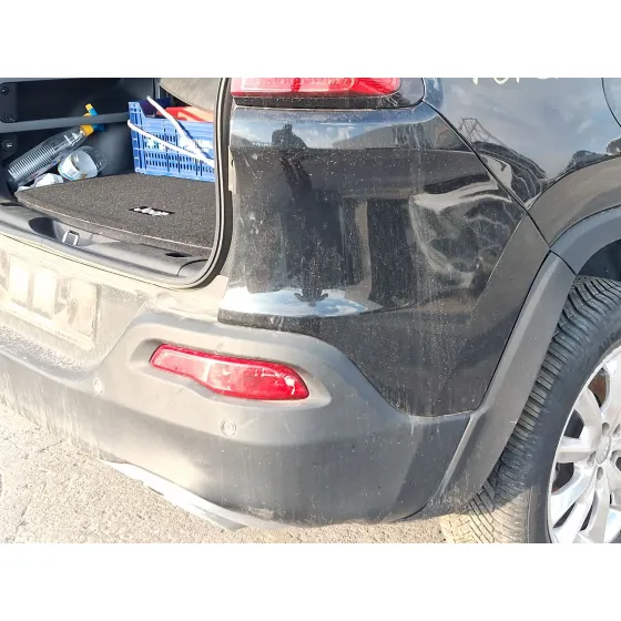 Paragolpes Trasero para Jeep Cherokee (Kl)