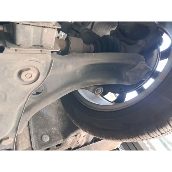Brazo Suspension Inferior Delantero Izquierdo para Renault Megane Iv Hatchback (B9A/M/N_)