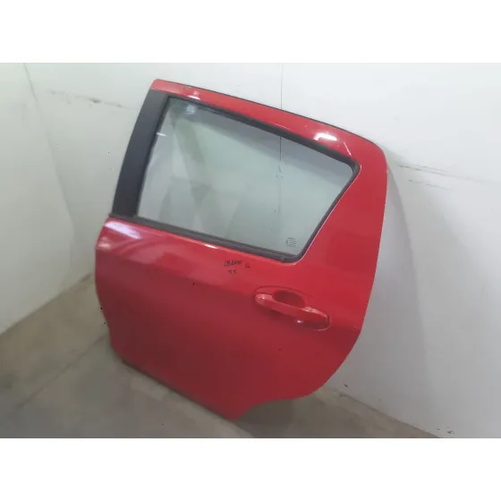 Puerta Trasera Izquierda para Toyota Yaris (_P13_)