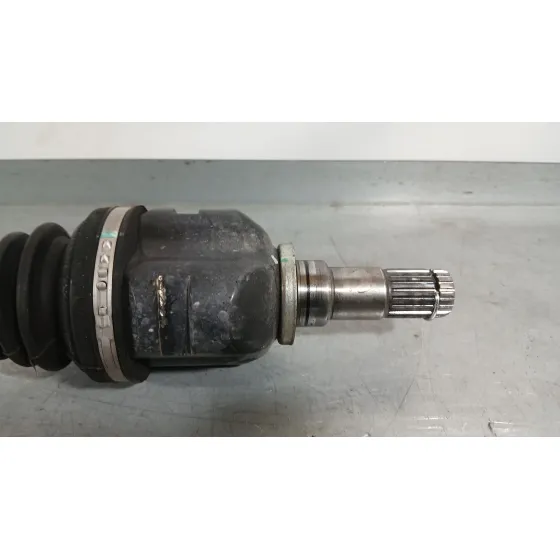 Transmision Delantera Izquierda para Toyota Yaris (_P13_)