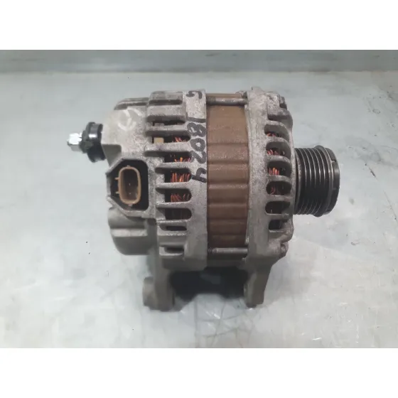 Alternador para Nissan Nv200 Furgoneta