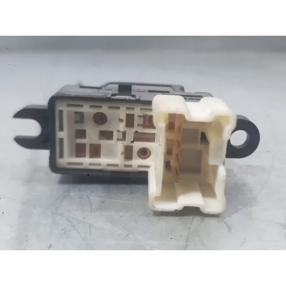 Mando Elevalunas Delantero Derecho para Nissan Nv200 Furgoneta