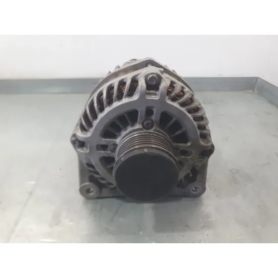 Alternador para Nissan Juke (F15)