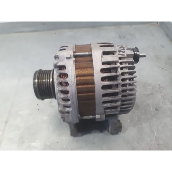 Alternador para Nissan Juke (F15)