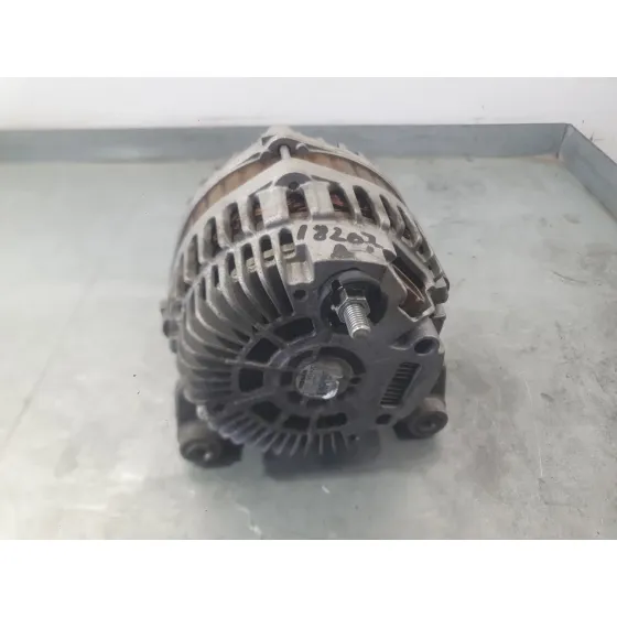 Alternador para Nissan Juke (F15)