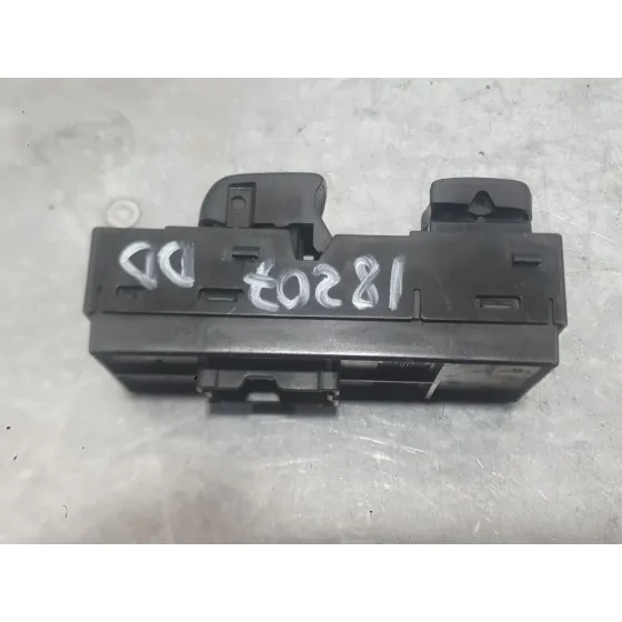Mando Elevalunas Delantero Derecho para Nissan Juke (F15)