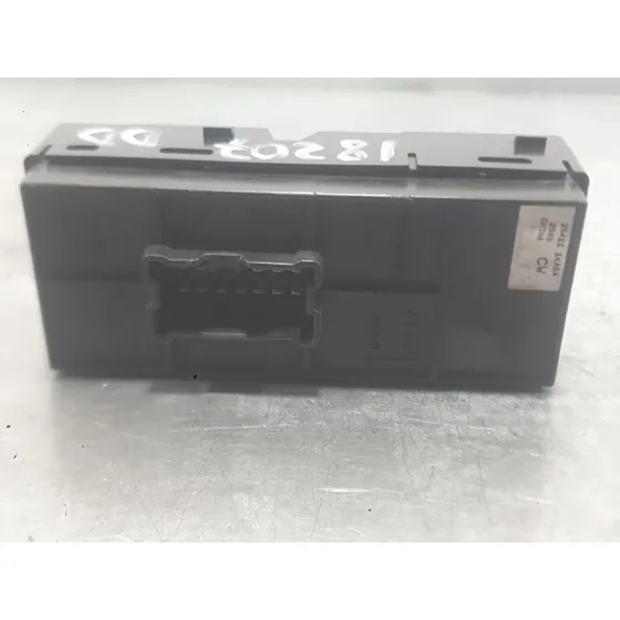 Mando Elevalunas Delantero Derecho para Nissan Juke (F15)