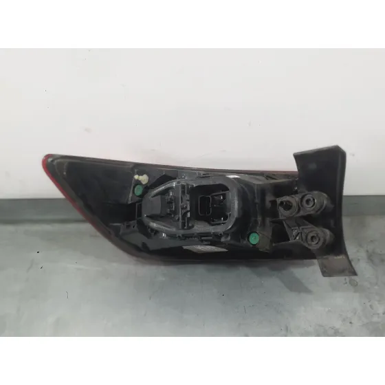 Piloto Trasero Derecho Exterior para Renault Clio Iv (Bh_)