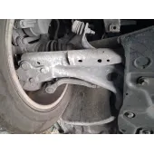 Brazo Suspension Inferior Delantero Derecho para Peugeot 308 Sw Ii (Lc_, Lj_, Lr_, Lx_, L4_)