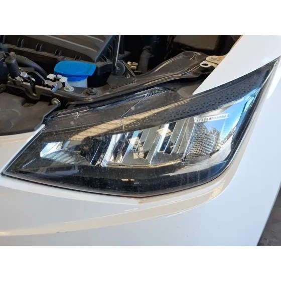 Faro Izquierdo para Seat Ibiza V (Kj1, Kjg)