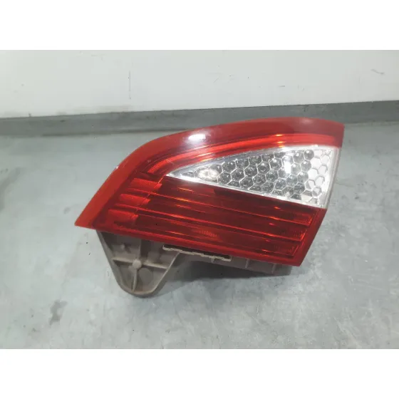 Piloto Trasero Derecho Interior para Ford Mondeo Iv (Ba7)