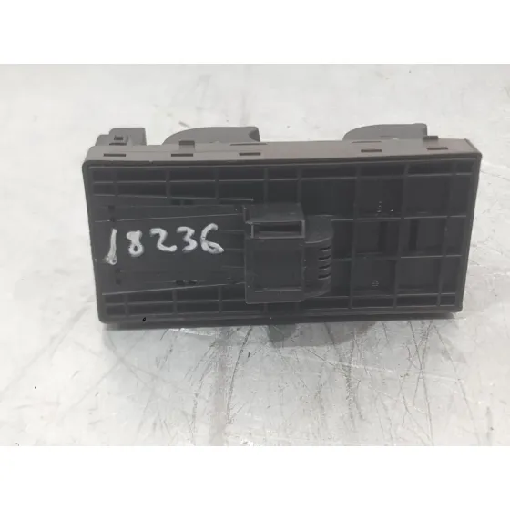 Mando Elevalunas Delantero Izquierdo para Audi A3 Sportback (8Pa)