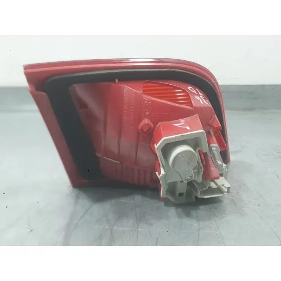 Piloto Trasero Derecho Interior para Audi A3 Sportback (8Pa)