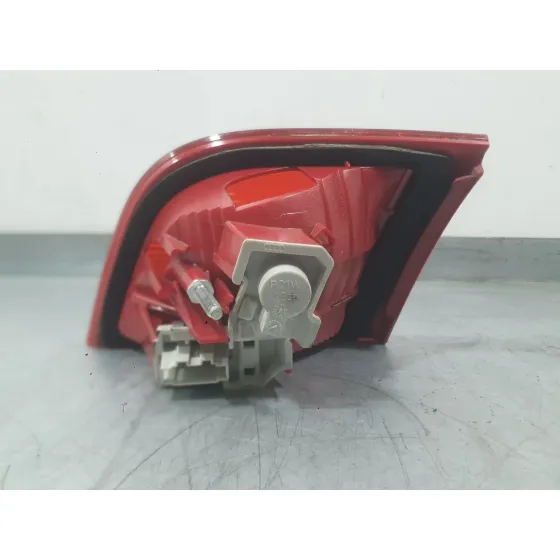 Piloto Trasero Izquierdo Interior para Audi A3 Sportback (8Pa)