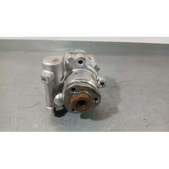 Bomba Direccion para Volkswagen Polo (6N2)