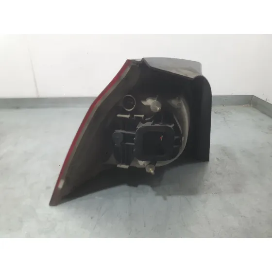 Piloto Trasero Derecho Exterior para Volkswagen Golf V (1K1)
