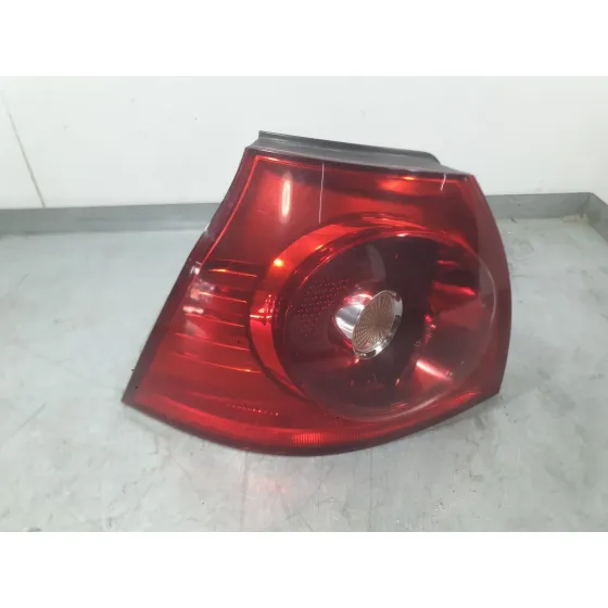 Piloto Trasero Izquierdo Exterior para Volkswagen Golf V (1K1)
